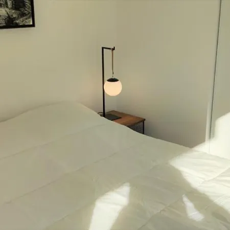 Dana Centre 23 Apartman